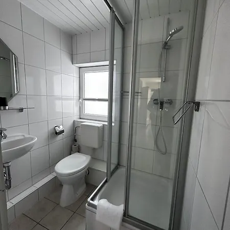 Deutscher Hof Hotel *