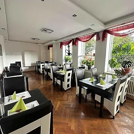 Deutscher Hof Hotel Šlesvik